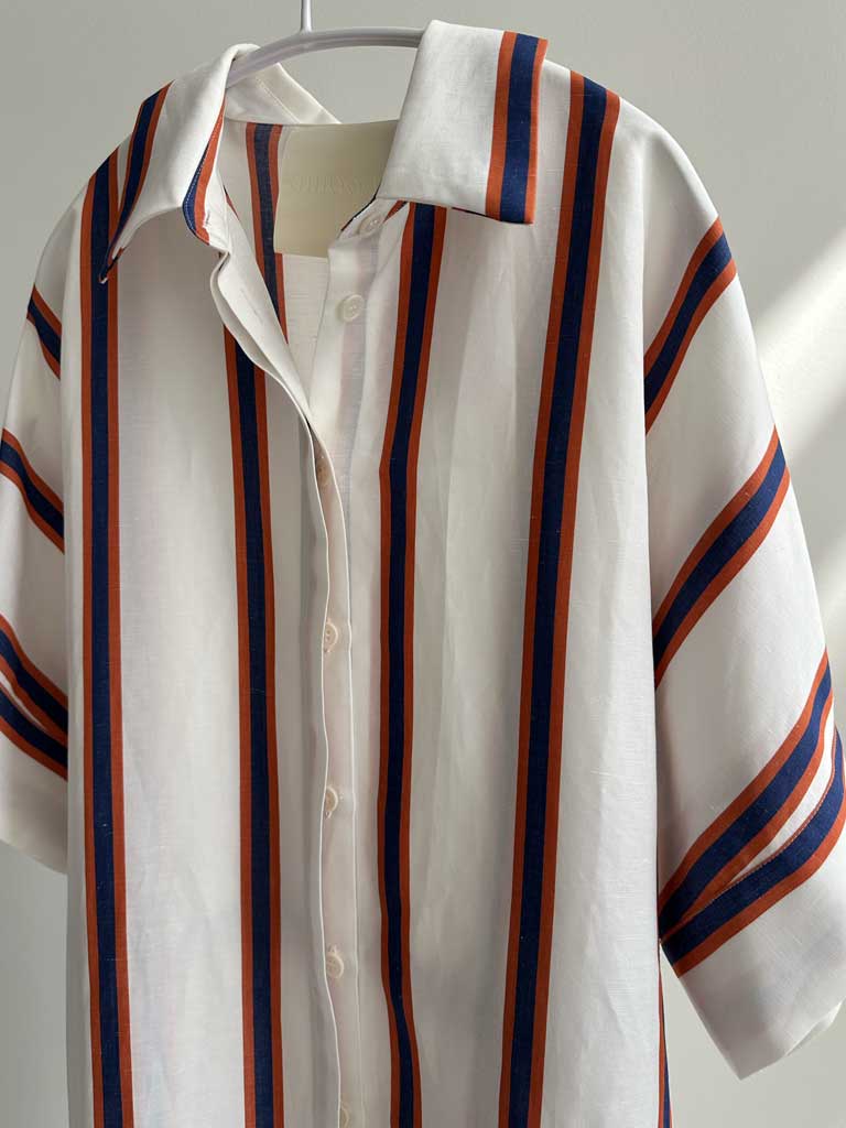 ASSIO Retro Blå Rød Stribet Kjole - Oversized Pasform