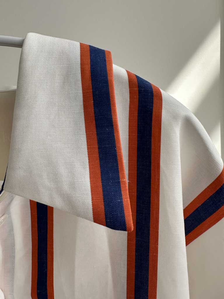 ASSIO Retro Blå Rød Stribet Kjole - Oversized Pasform
