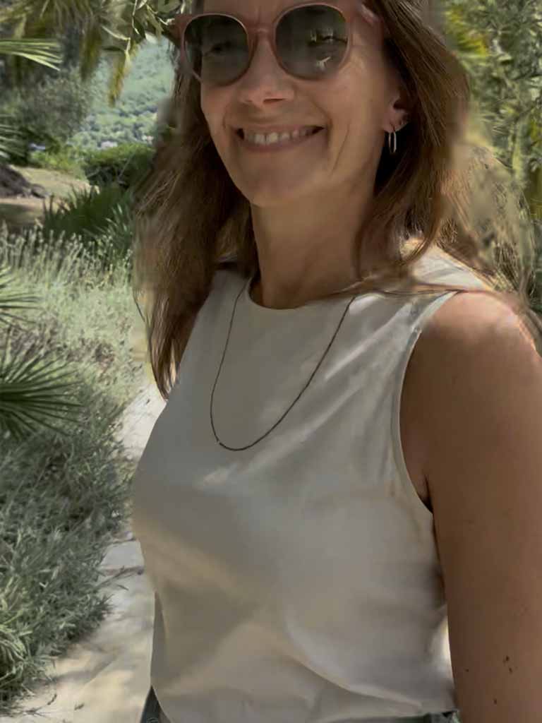 Beige Cotton Top with O-Neck in Fine Interlock – ANISET TOP