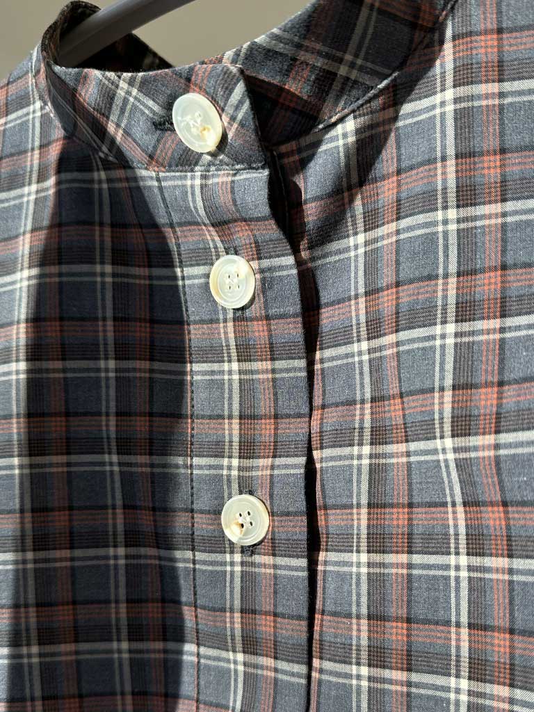 AVA Kortærmet Skjorte med Pufærme i Grå Tern