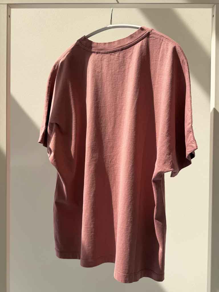 Old Rose Cotton Tee with Relaxed Fit – AVIO TEE