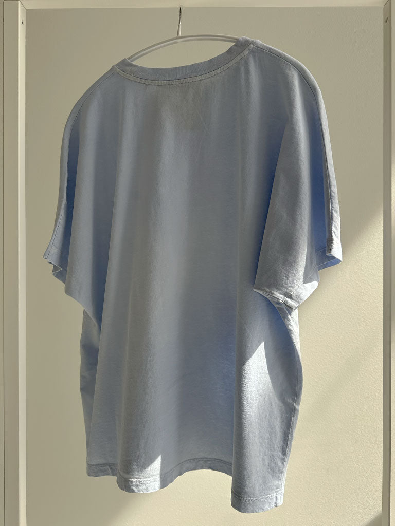 AVIO TEE - LYSEBLÅ