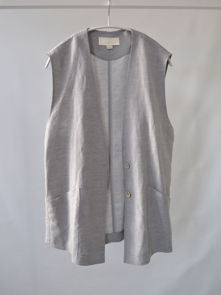 Front of Etna Linen Vest in Grey