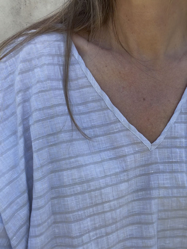 Grey V-Neck Top in Lightweight Seersucker – MAVI TOP