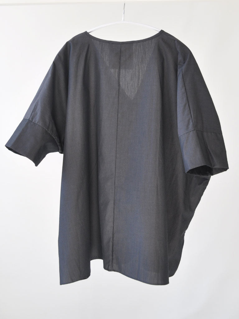 Back of Mavi Top in Grey