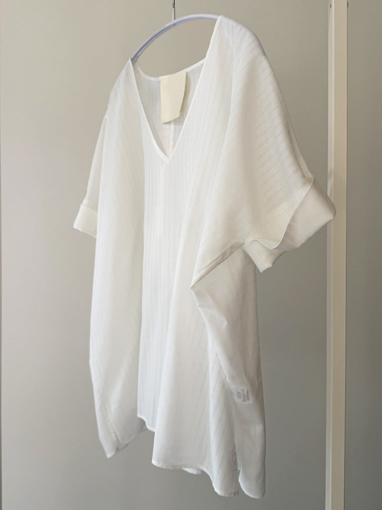 White V-Neck Top in Lightweight Woven Cotton – MAVI TOP