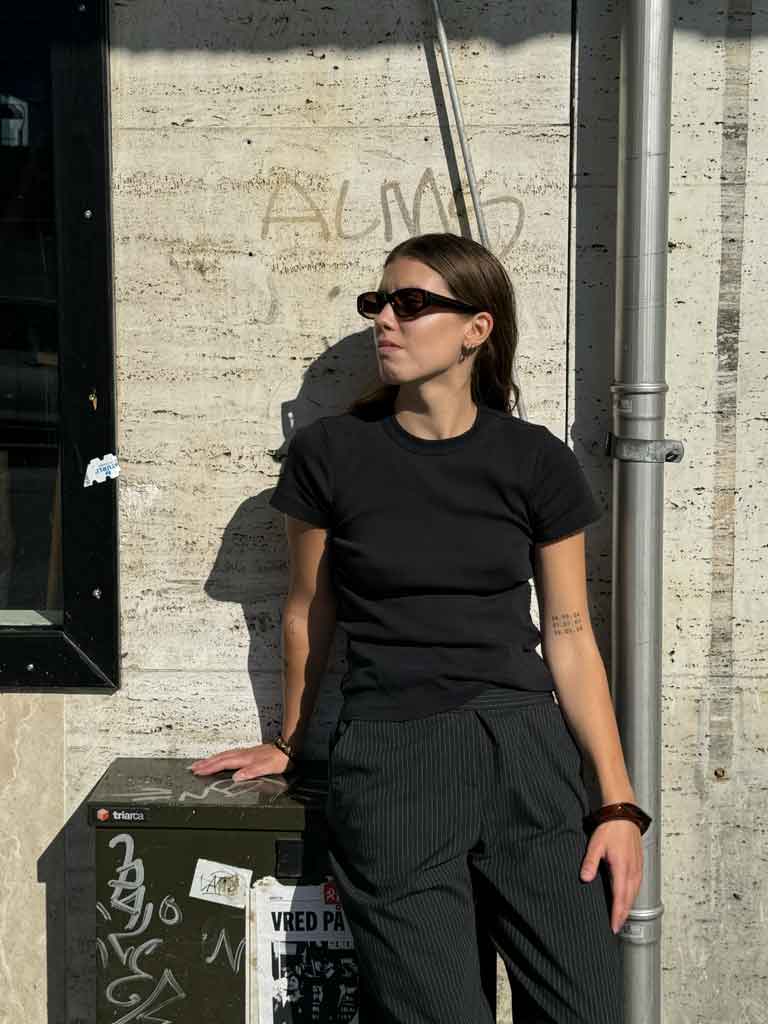 Mørkegrå bukser med Grøn Pinstripe - SARA PANTS