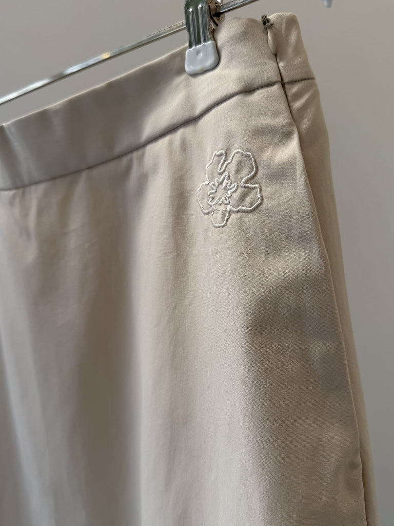 Beige A-formet Nederdel med Elastik i Taljen – SARA SKIRT