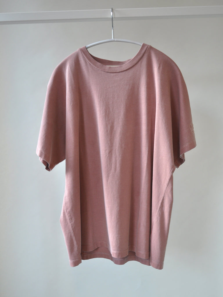Front of Avio tee in old rose