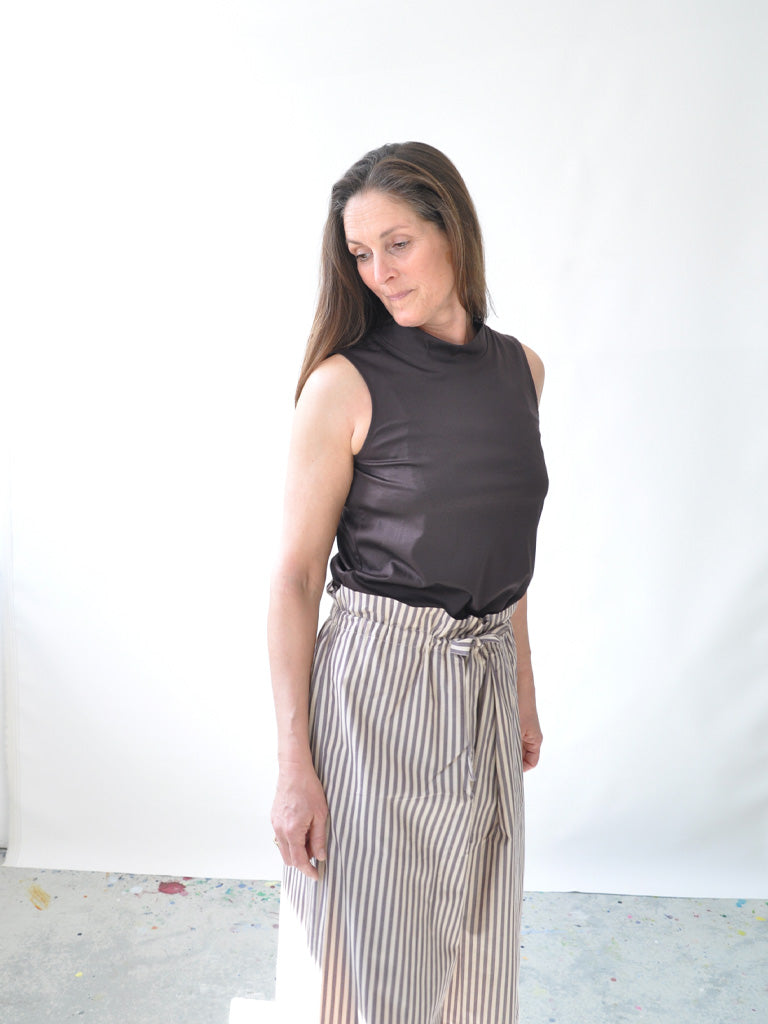 Front of Alanis Top in Brown