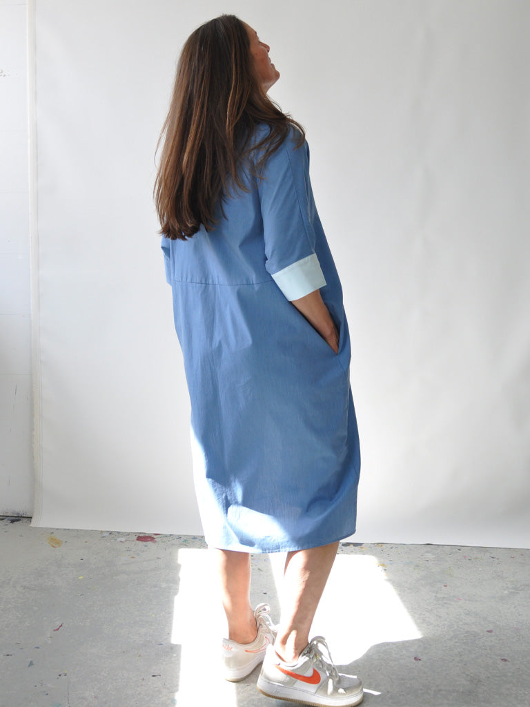 Back of Asso Shirt Dress in Blue Colourblock