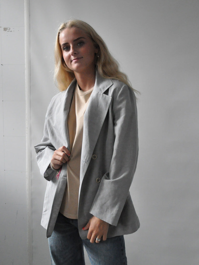 Front of Avio Tee in Soft Beige with Blazer