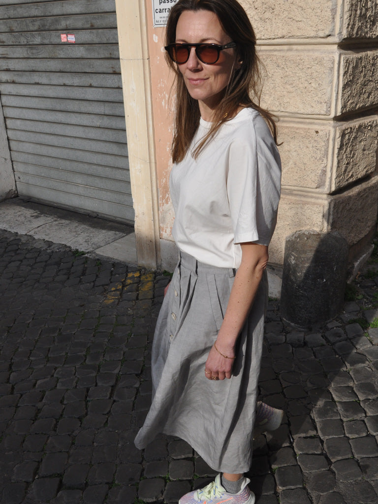 Side of Etna A-Line Linen Skirt in Grey