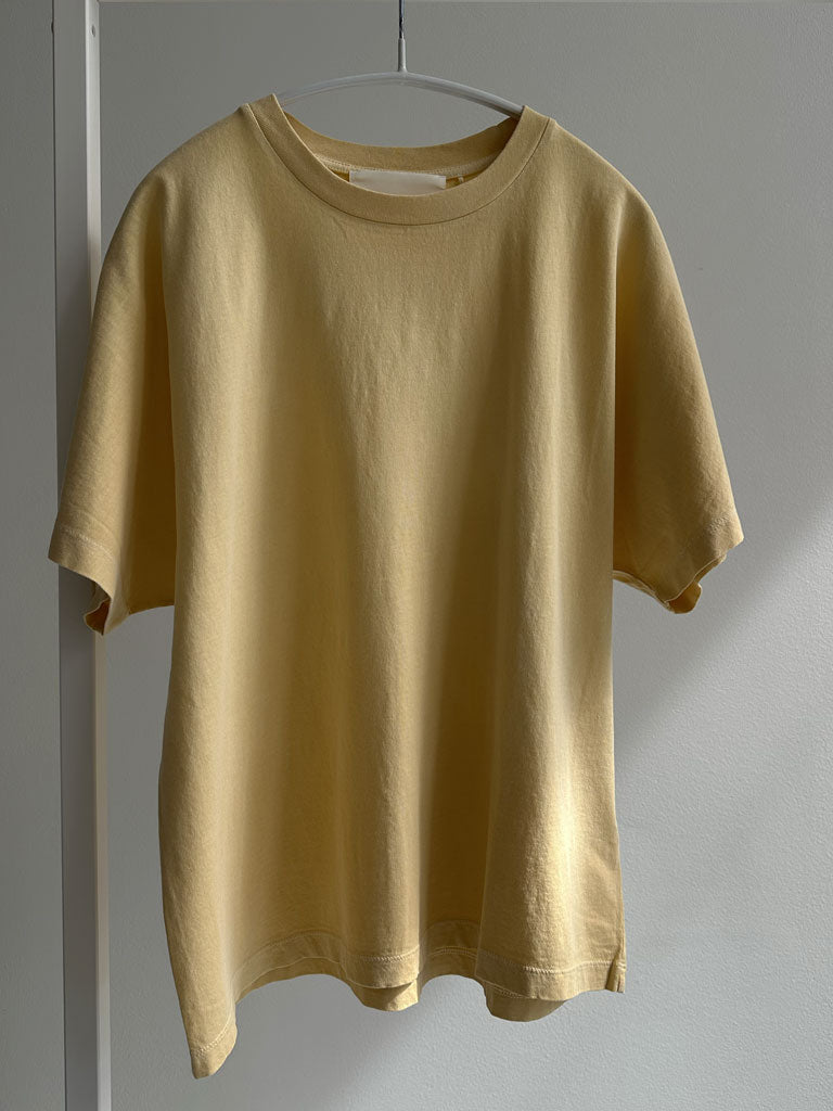 AVIO TEE - BANAN GUL