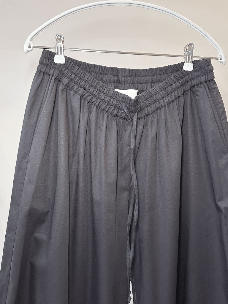 ALEA BLACK LOOSE PANTS