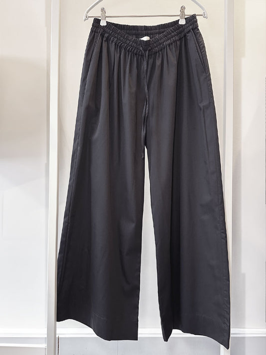 ALEA BLACK LOOSE PANTS