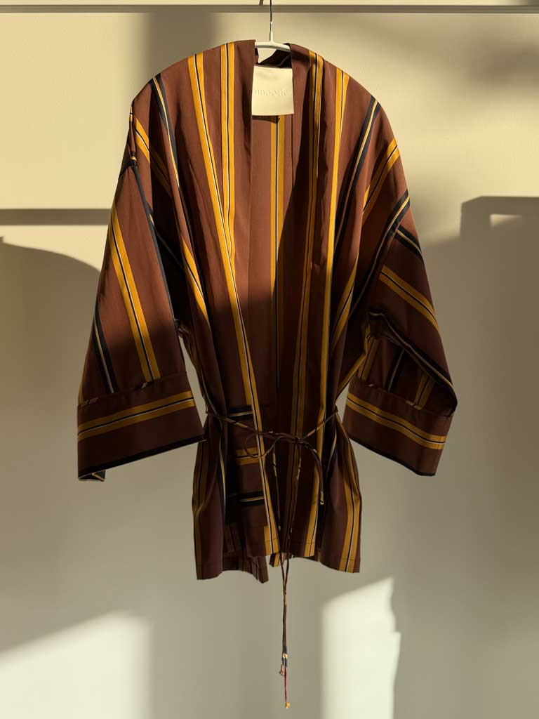 Stribet brun kimono i Tencel – ALEA KIMONO