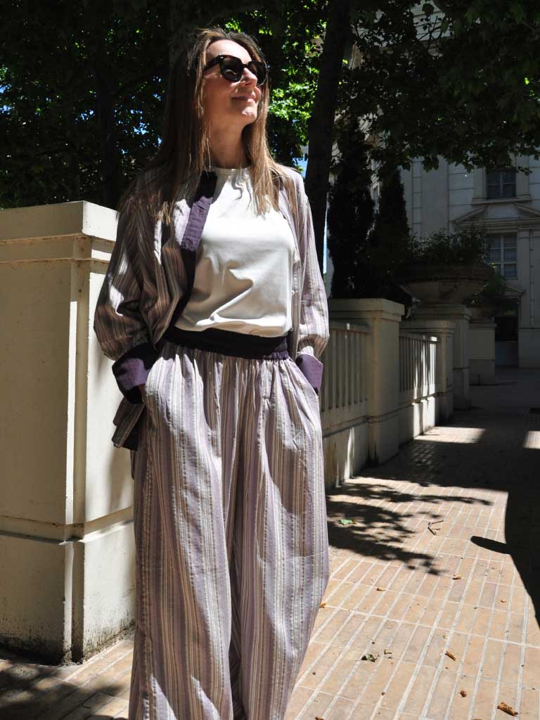 BEA ROSA STRIBET SKJORTE I TENCEL