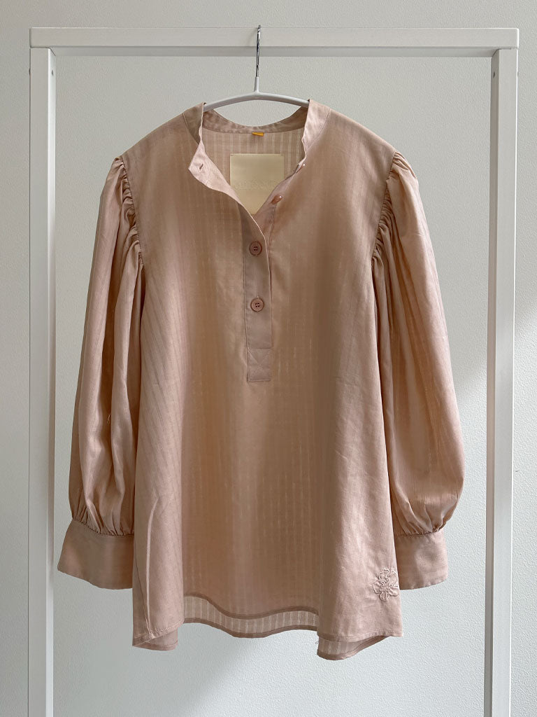 AVA BLUSH SHIRT