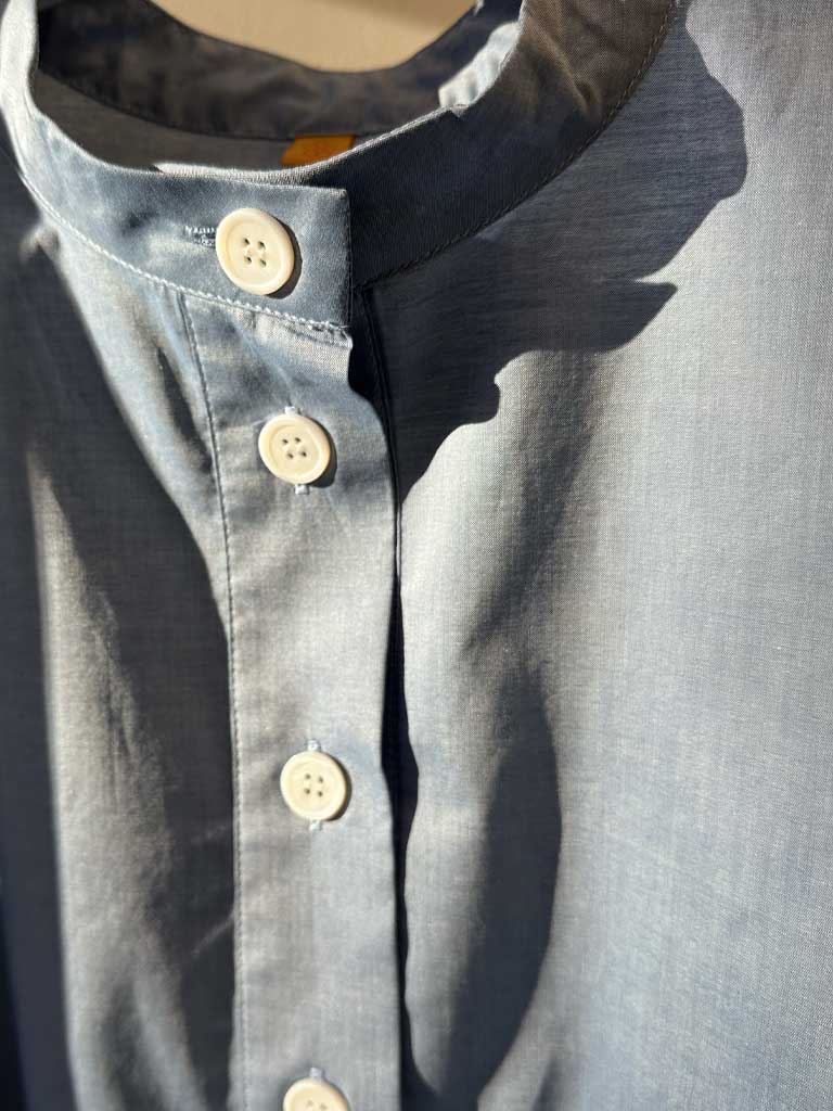 AVA Kortærmet Skjorte med Puff i Blå Chambray 