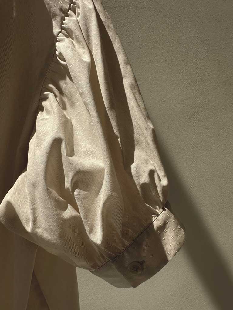 AVA CHAMPAGNE SS SHIRT