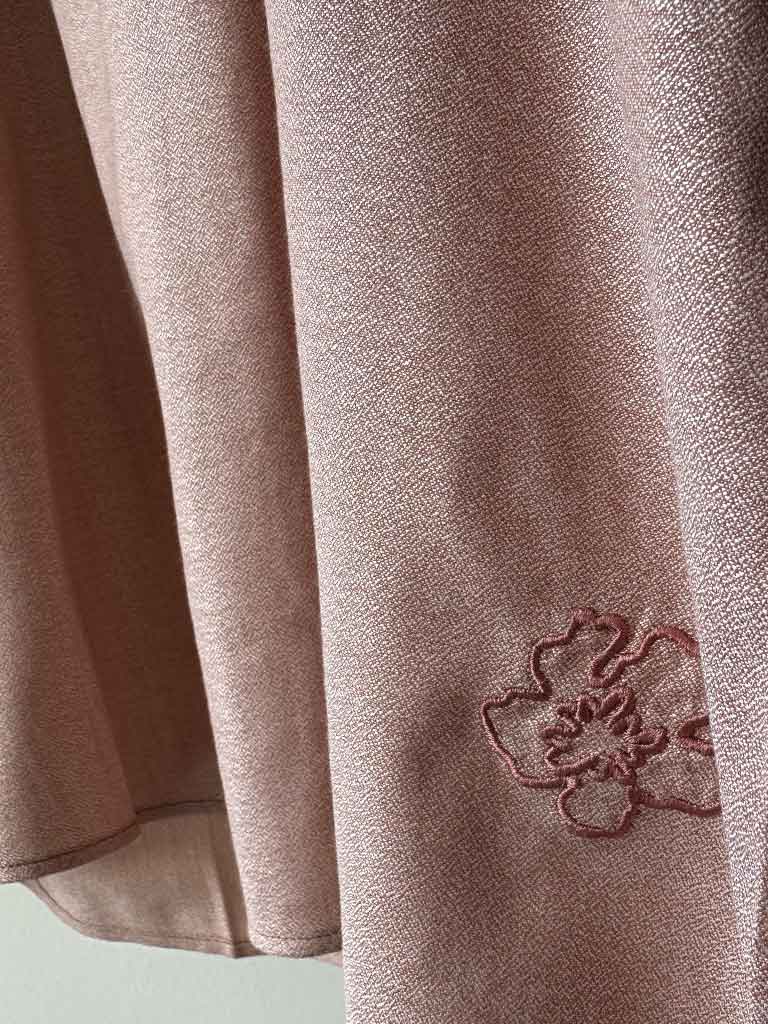 Skjorte i Støvet Rosa med Puffærmer og Fin Struktur – AVA SHIRT