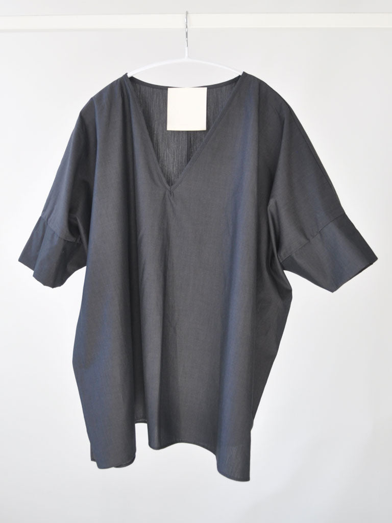Front of Mavi Top in Grey