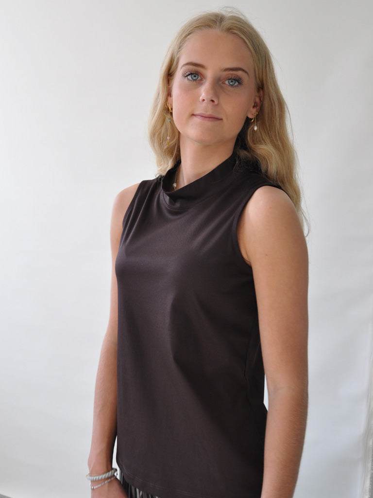 Front of Alanis Top in Brown