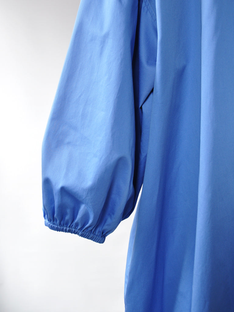 Sleeve closeup of Elli dress in blue